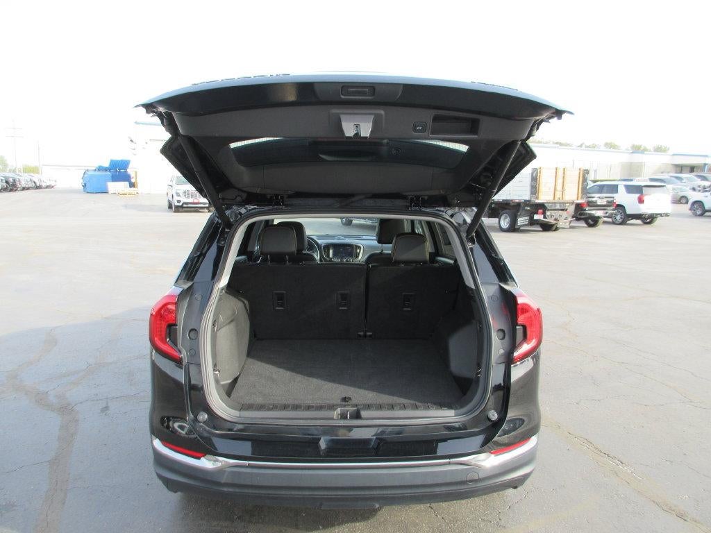 2022 GMC Terrain AT4