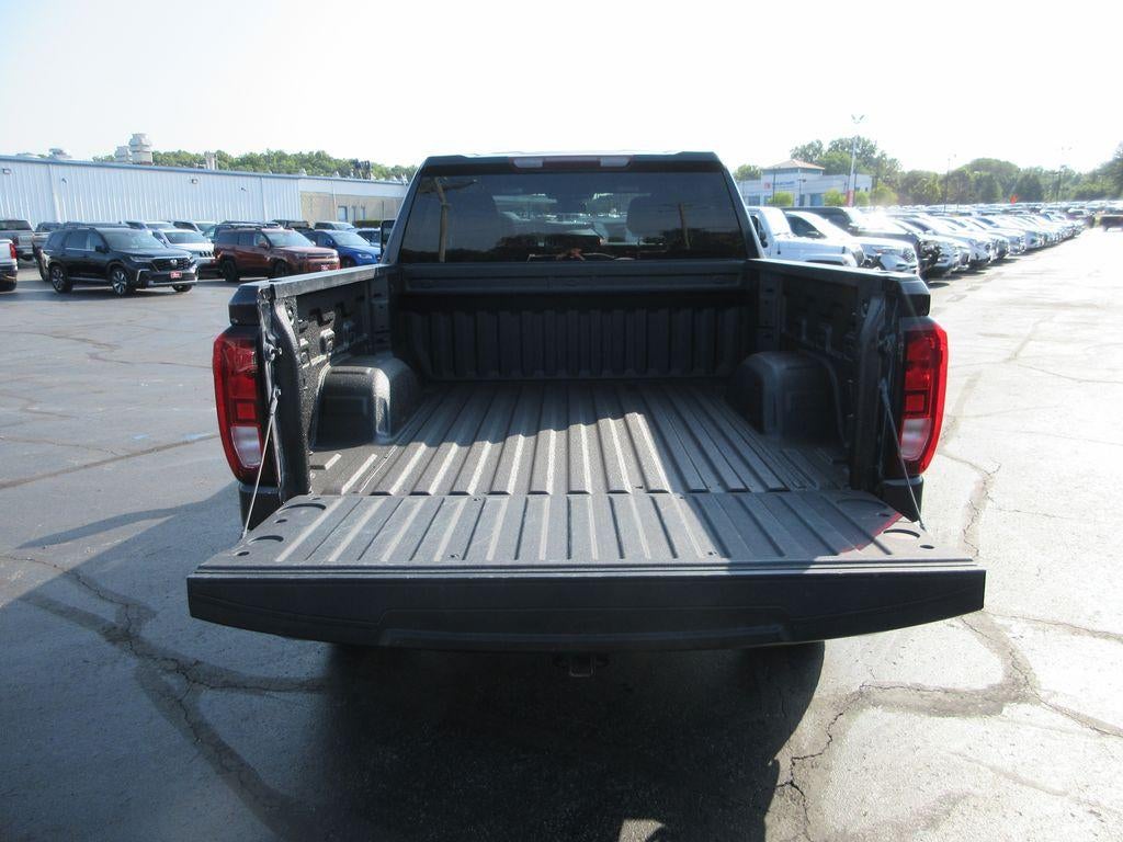 2025 GMC Sierra 1500 SLE