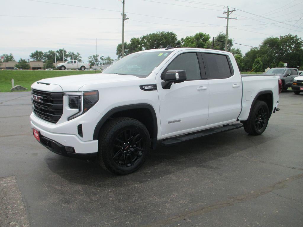 2025 GMC Sierra 1500 Elevation