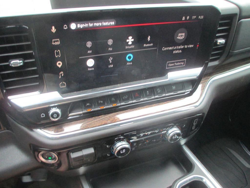 2025 GMC Sierra 1500 Elevation