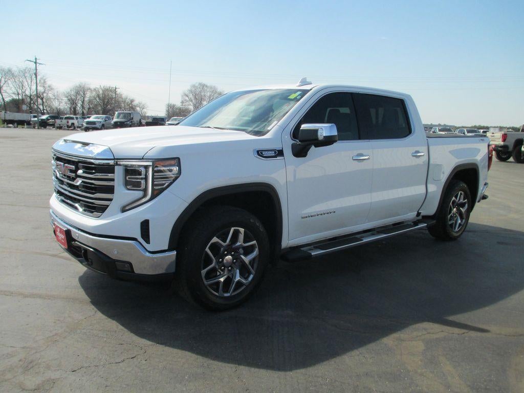 2024 GMC Sierra 1500 SLT