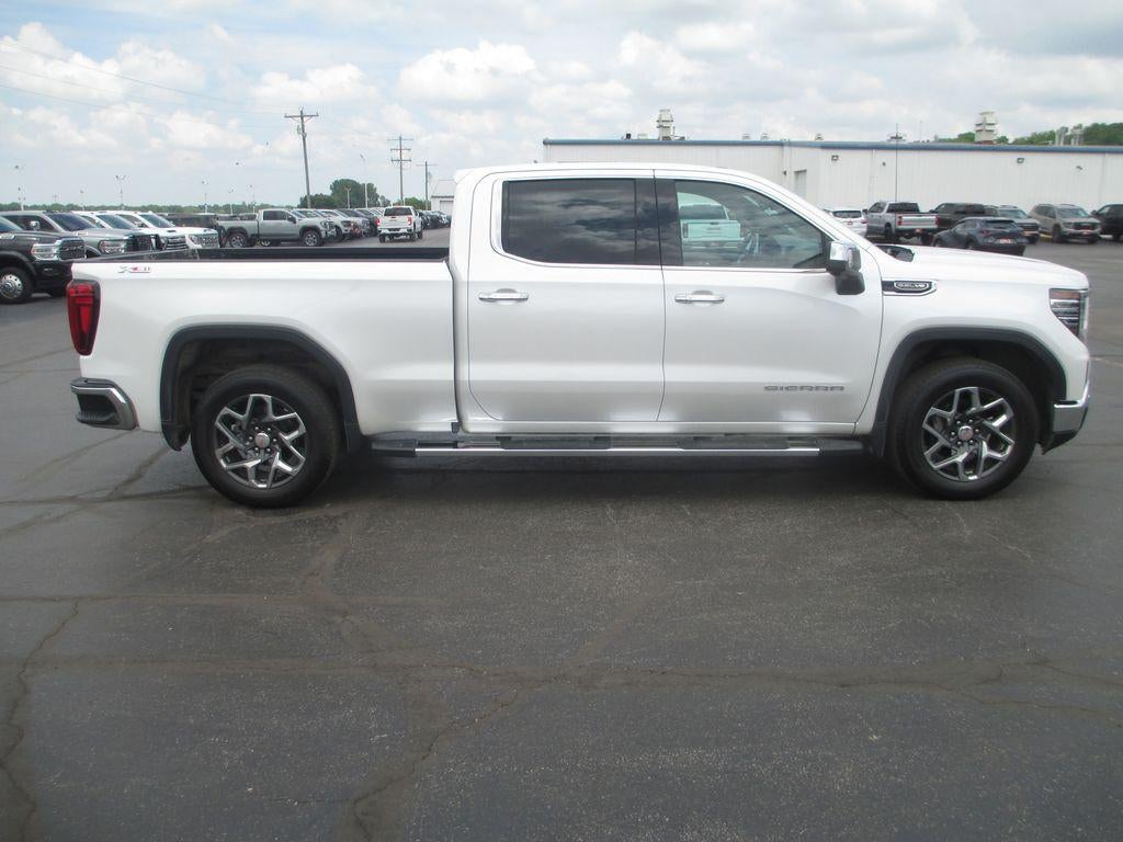 2024 GMC Sierra 1500 SLT