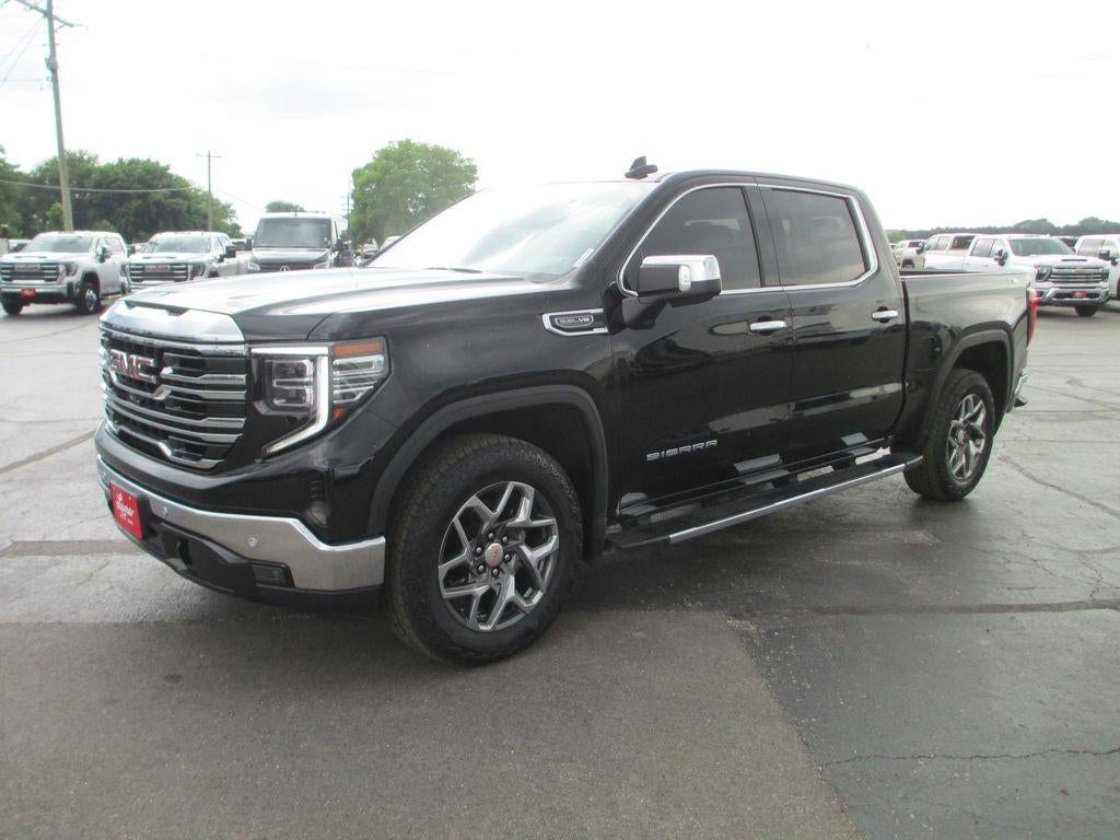 2022 GMC Sierra 1500 SLT