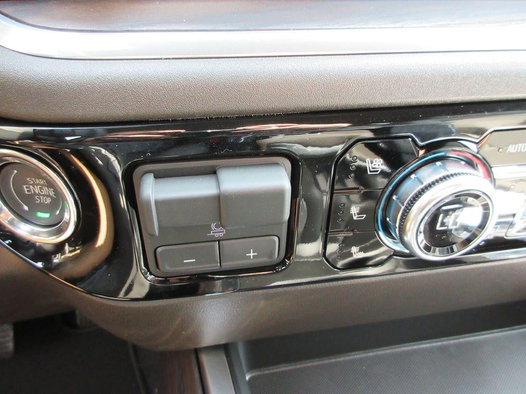 2026 GMC Sierra 1500 SLT - Photo 16