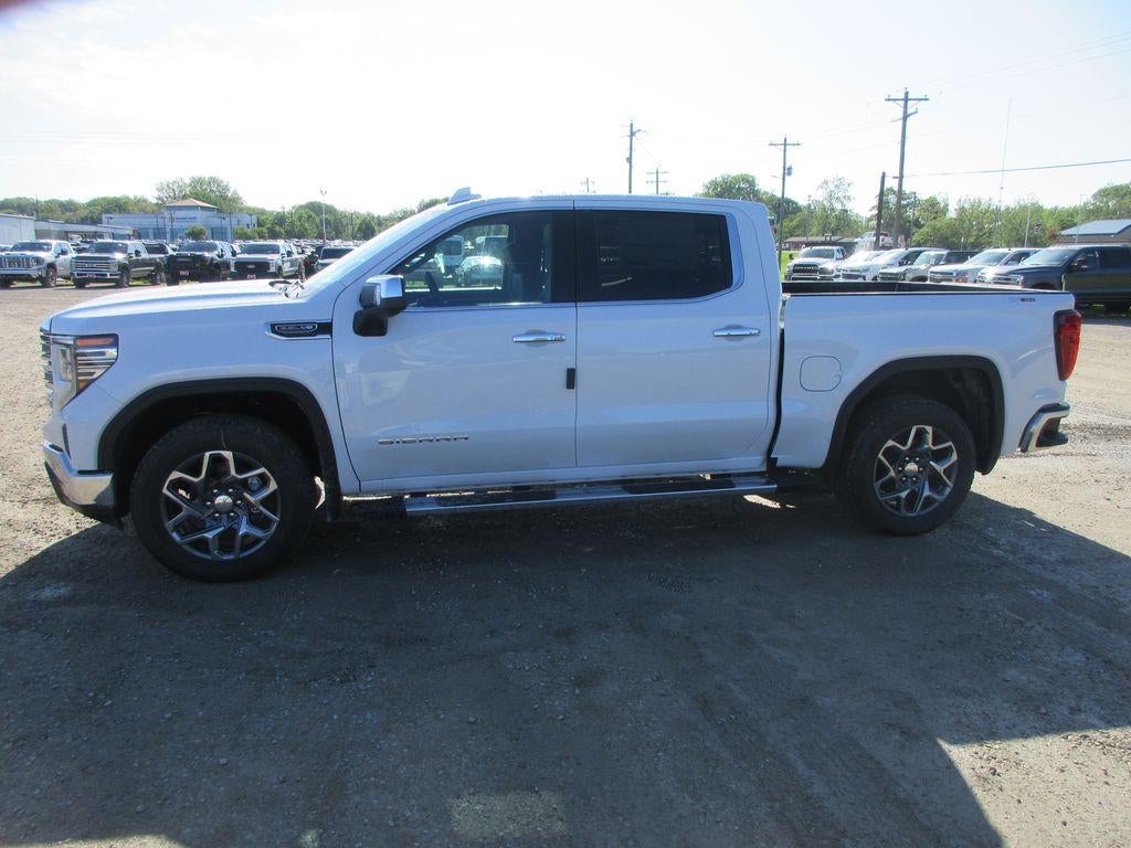 2026 GMC Sierra 1500 SLT - Photo 10