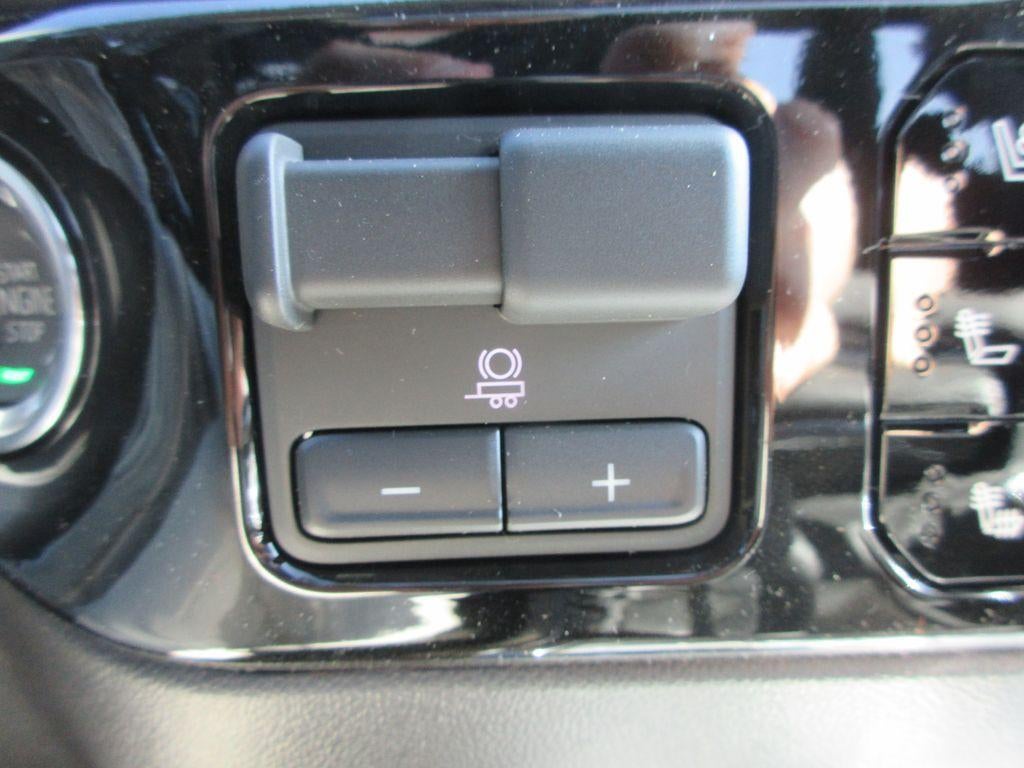 2026 GMC Sierra 1500 SLT - Photo 21