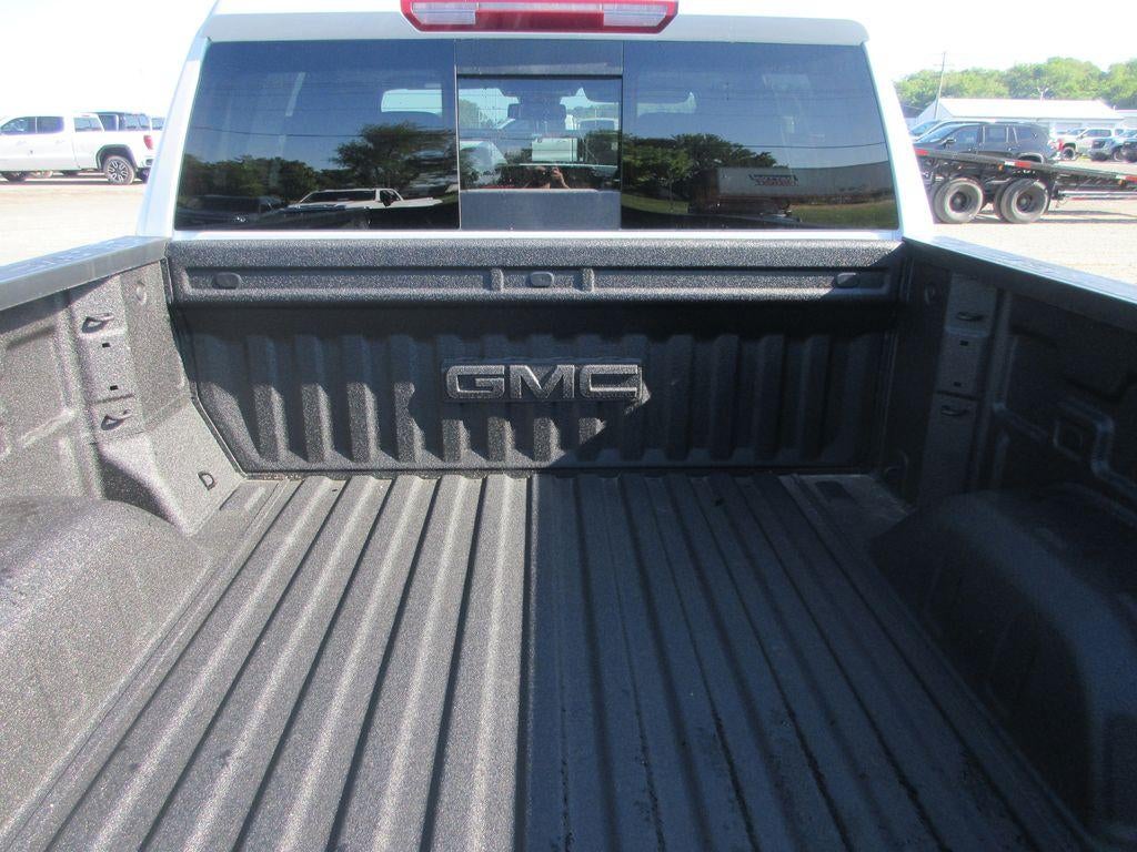 2026 GMC Sierra 1500 SLT - Photo 7