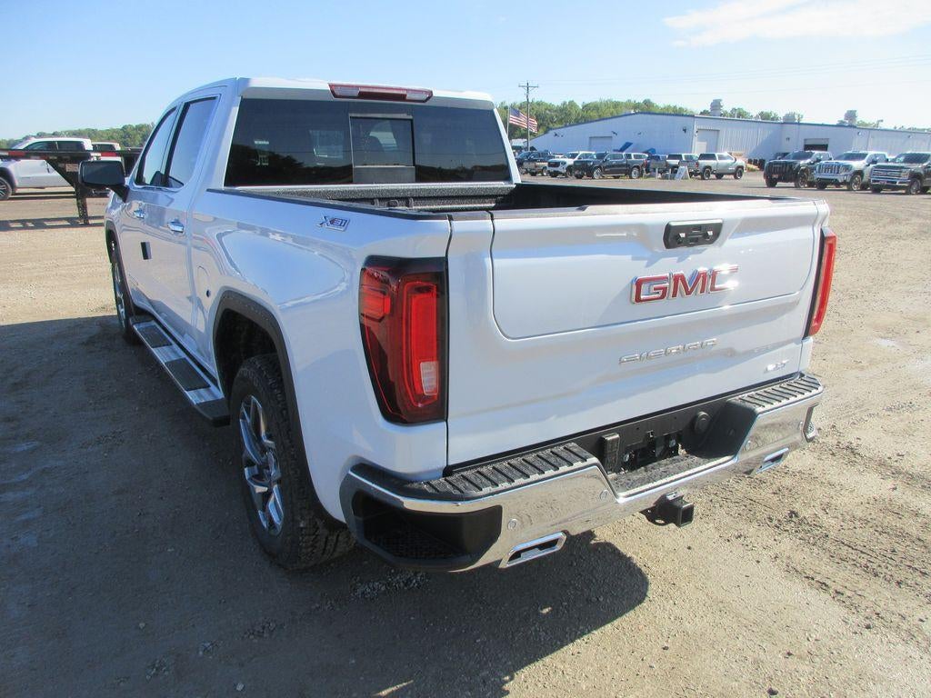 2026 GMC Sierra 1500 SLT - Photo 9