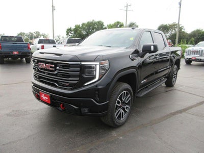 2025 GMC Sierra 1500 AT4