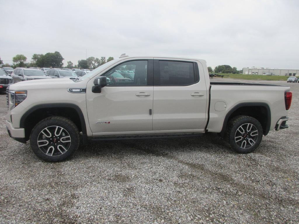 2026 GMC Sierra 1500 AT4 - Photo 9