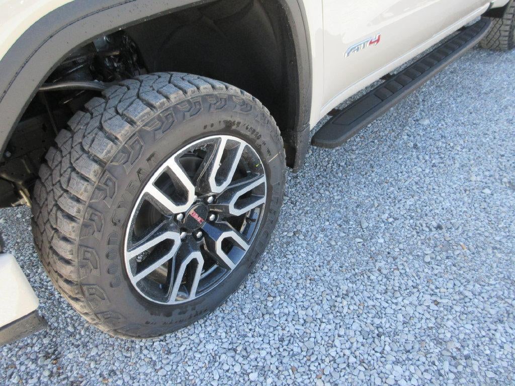2026 GMC Sierra 1500 AT4 - Photo 14