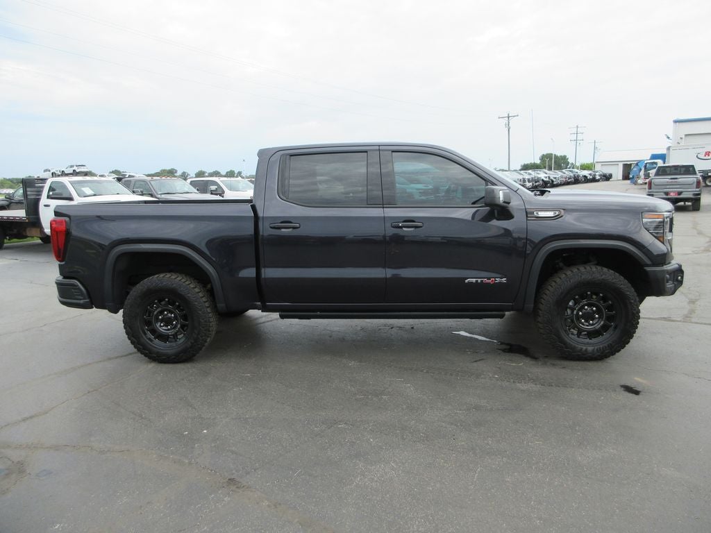 2025 GMC Sierra 1500 AT4X