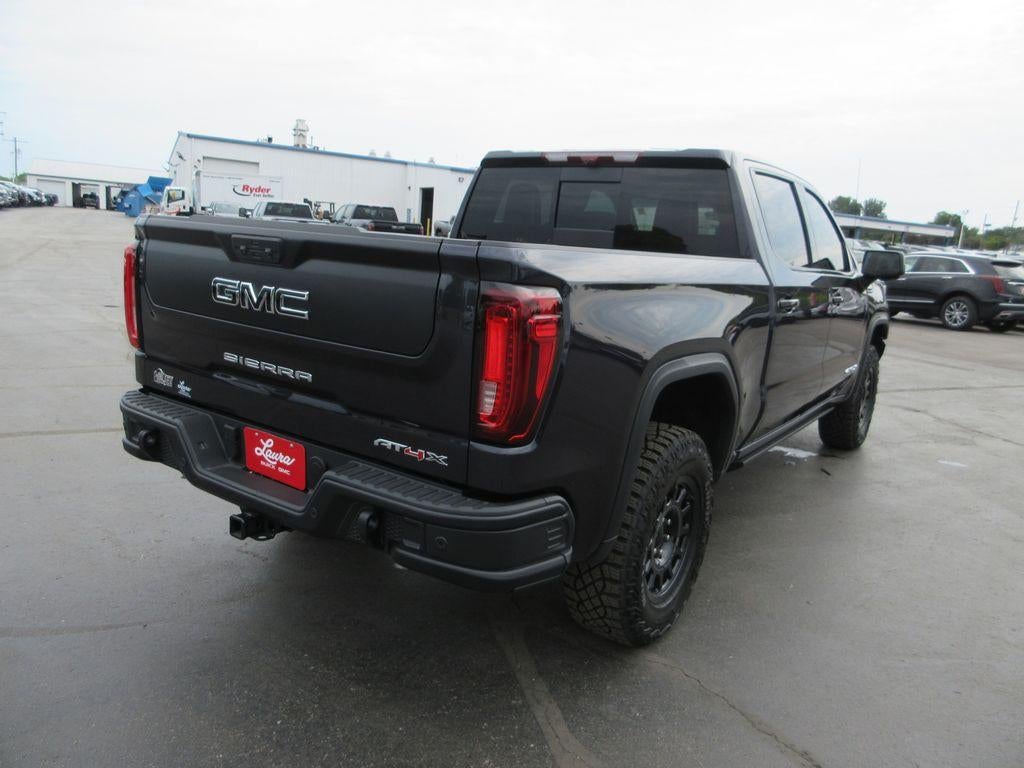 2025 GMC Sierra 1500 AT4X