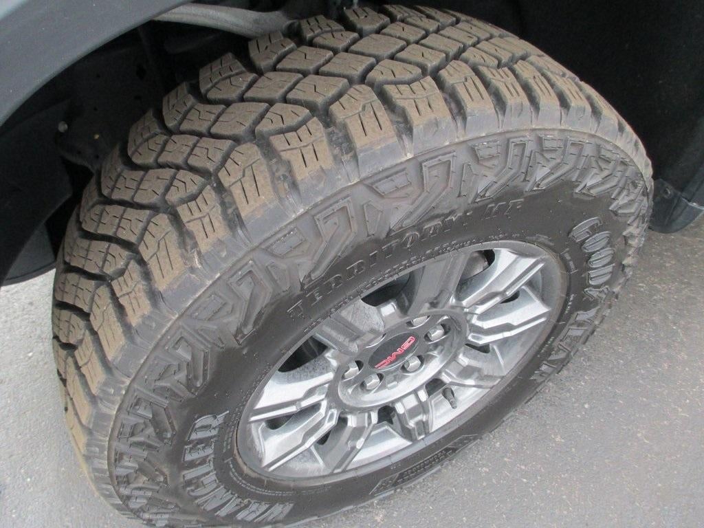 2025 GMC Sierra 1500 AT4X