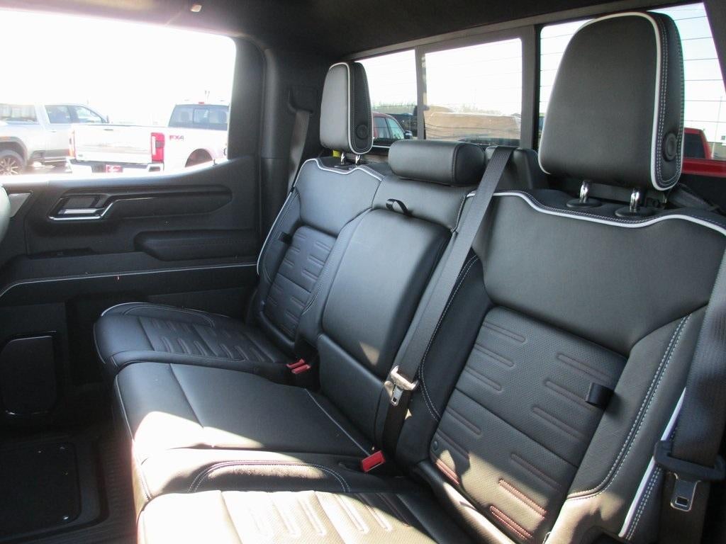 2025 GMC Sierra 1500 AT4X