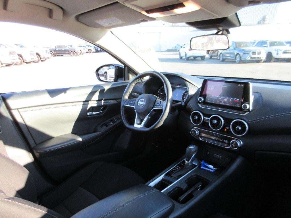2024 Nissan Sentra SV Xtronic CVT