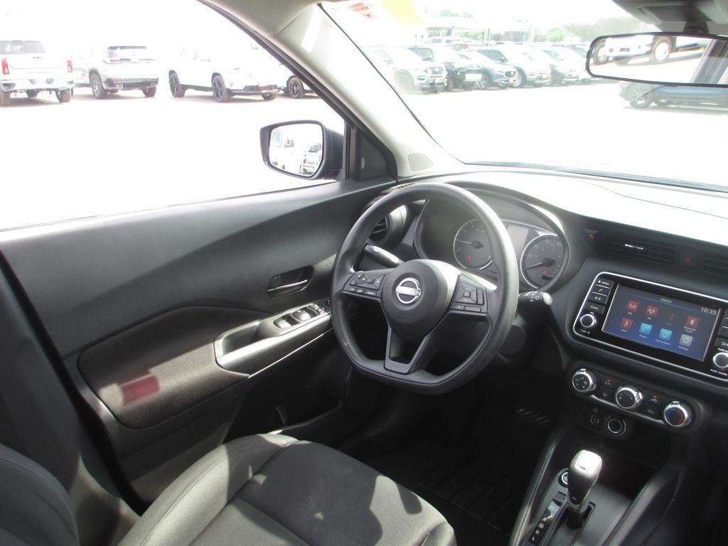 2023 Nissan Kicks S Xtronic CVT