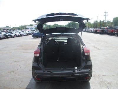 2023 Nissan Kicks S Xtronic CVT