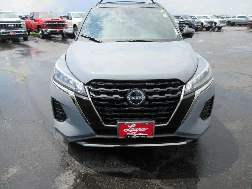 2023 Nissan Kicks SR Xtronic CVT