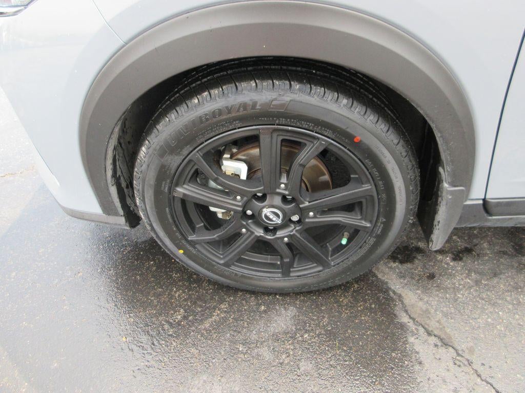 2023 Nissan Kicks SR Xtronic CVT