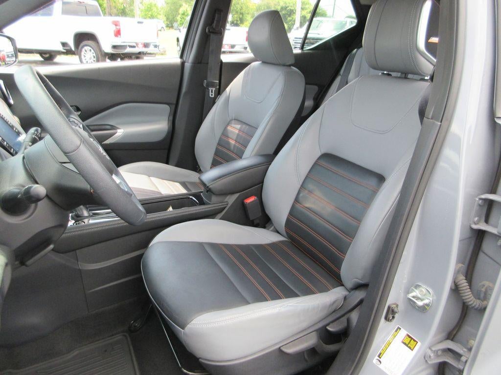 2023 Nissan Kicks SR Xtronic CVT