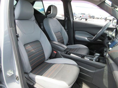 2023 Nissan Kicks SR Xtronic CVT