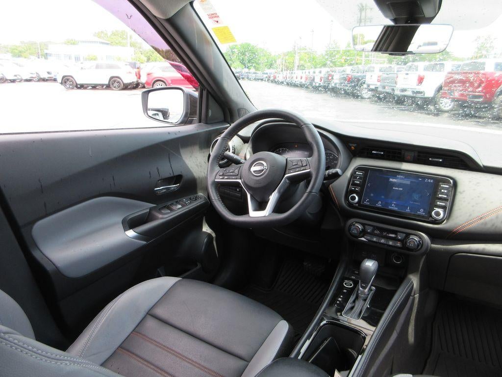 2023 Nissan Kicks SR Xtronic CVT