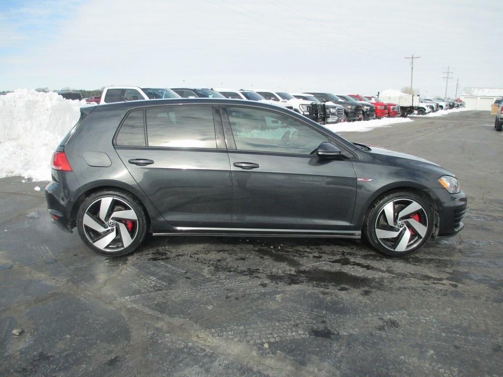 2016 Volkswagen Golf GTI S w/Performance Pkg