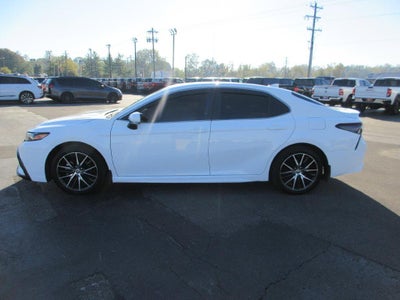 2024 Toyota Camry SE