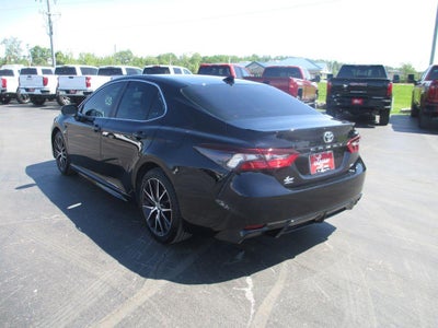 2024 Toyota Camry SE