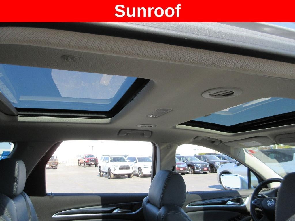 2020 Buick Enclave Essence