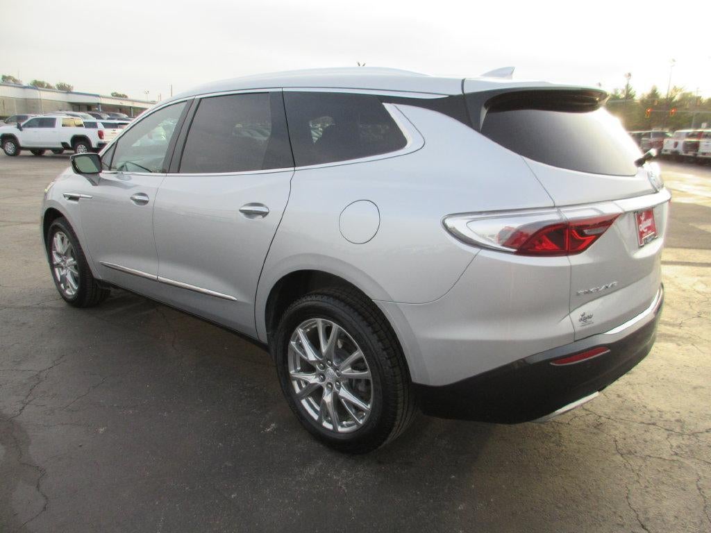 2022 Buick Enclave Essence