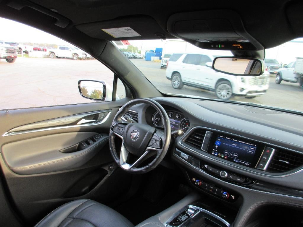 2022 Buick Enclave Essence