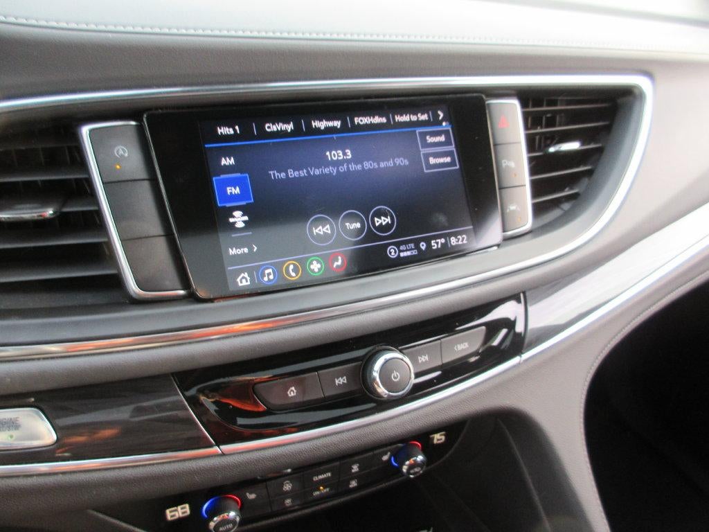 2022 Buick Enclave Essence