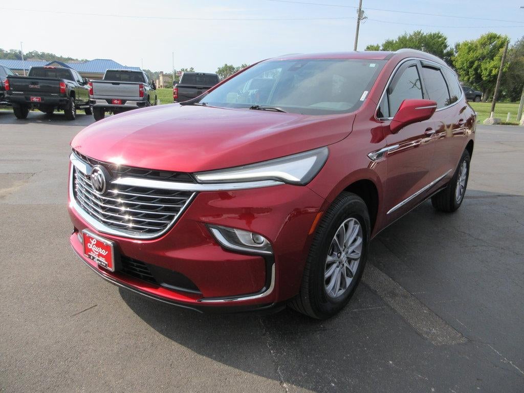 2023 Buick Enclave Essence