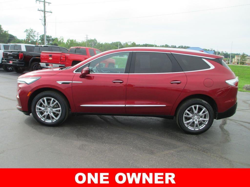 2022 Buick Enclave Essence