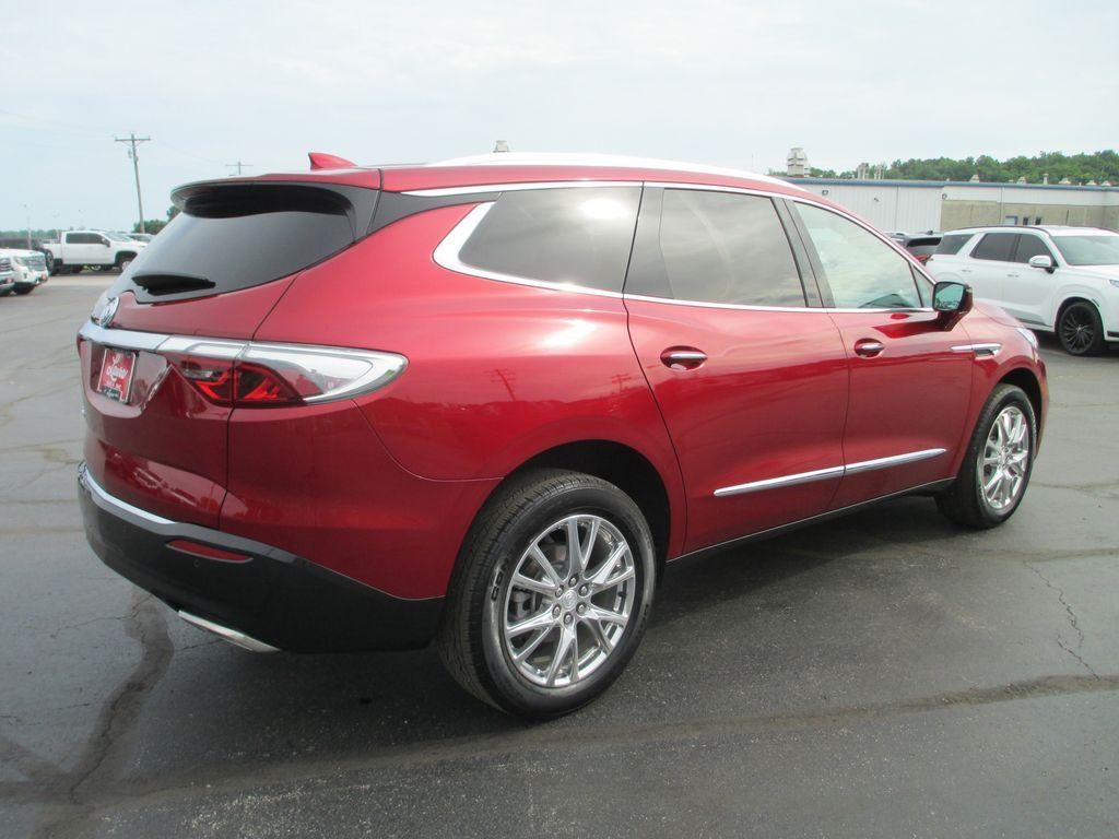 2022 Buick Enclave Essence