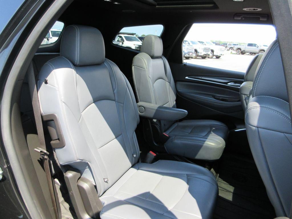 2022 Buick Enclave Essence