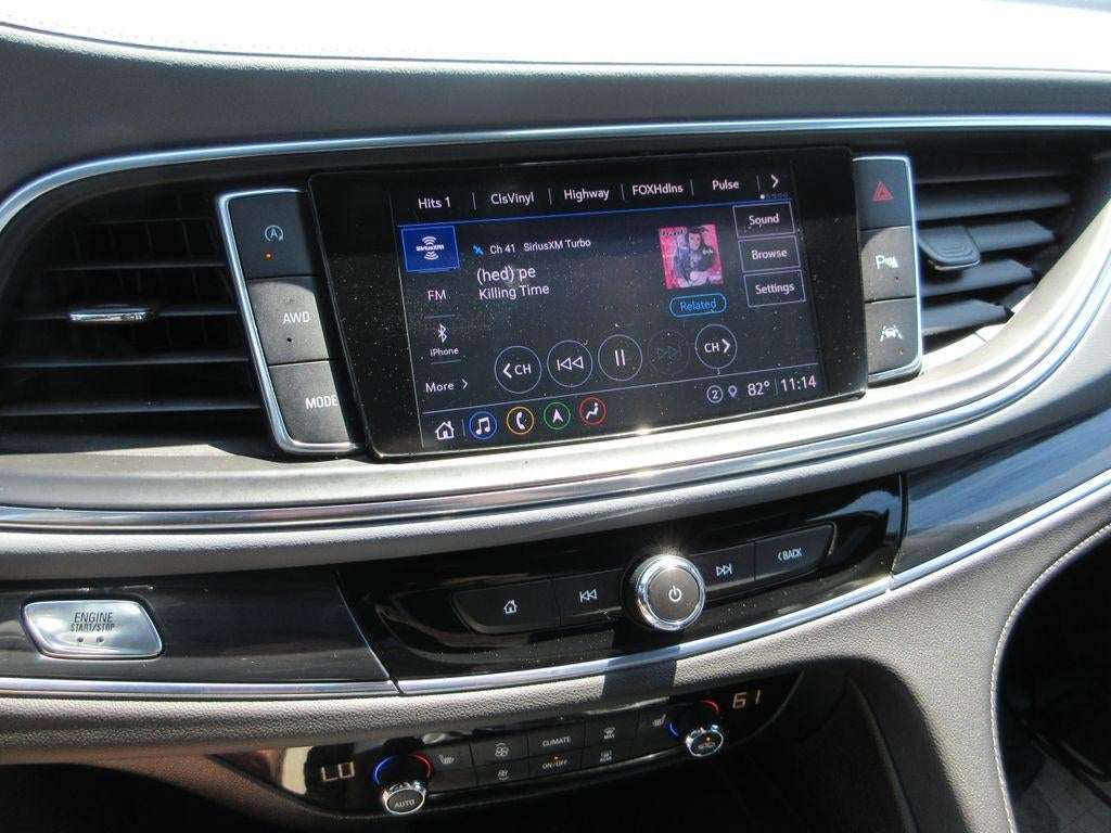 2022 Buick Enclave Essence