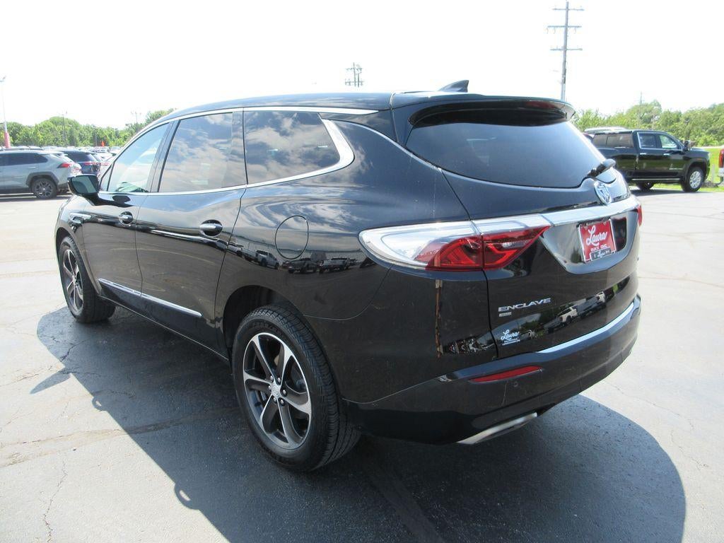 2022 Buick Enclave Essence