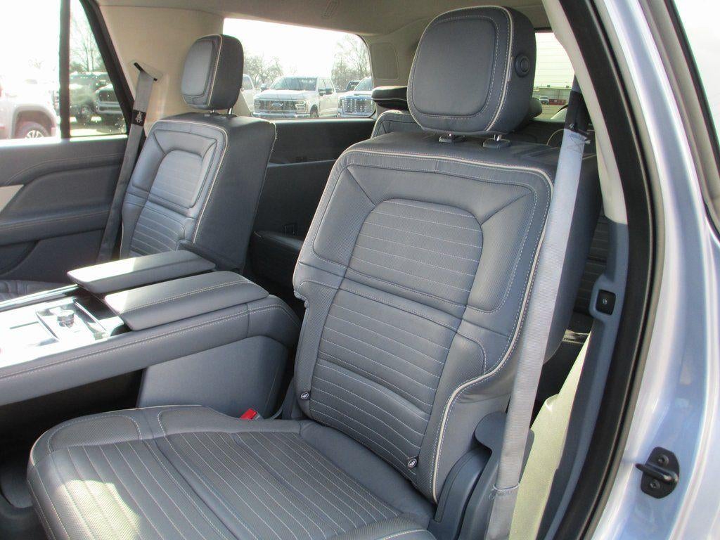 2019 Lincoln Navigator Black Label