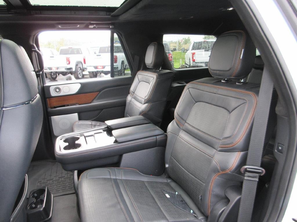 2022 Lincoln Navigator Black Label