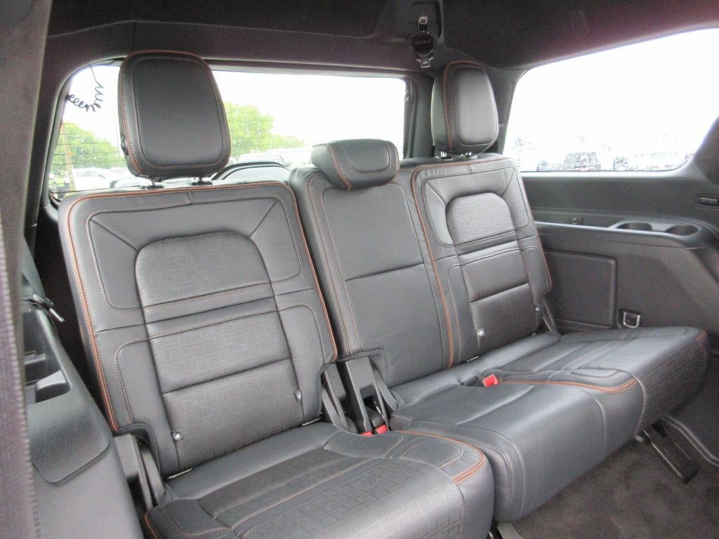 2022 Lincoln Navigator Black Label