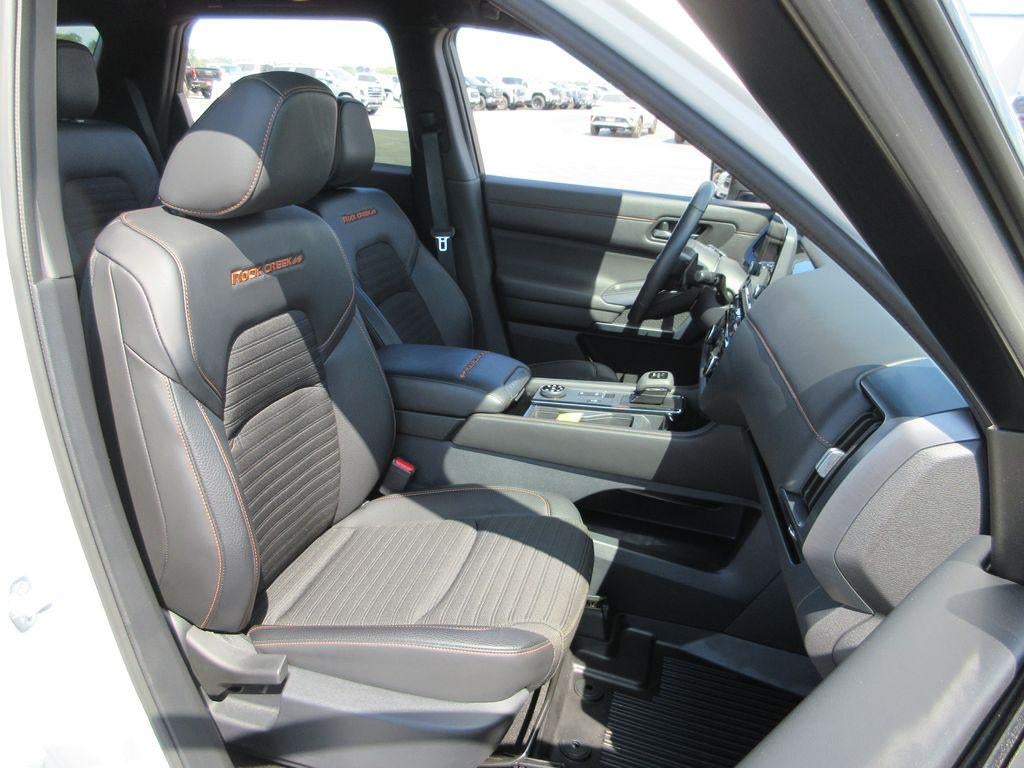 2024 Nissan Pathfinder Rock Creek 4WD