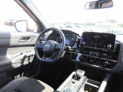 2024 Nissan Pathfinder Rock Creek 4WD