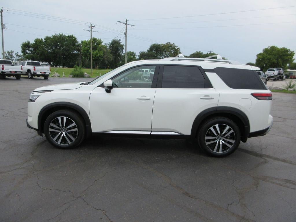 2023 Nissan Pathfinder Platinum 4WD