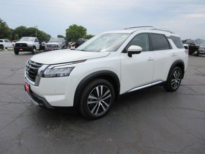 2023 Nissan Pathfinder Platinum 4WD