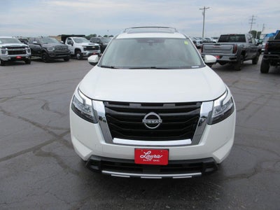 2023 Nissan Pathfinder Platinum 4WD