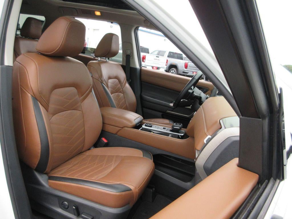 2023 Nissan Pathfinder Platinum 4WD