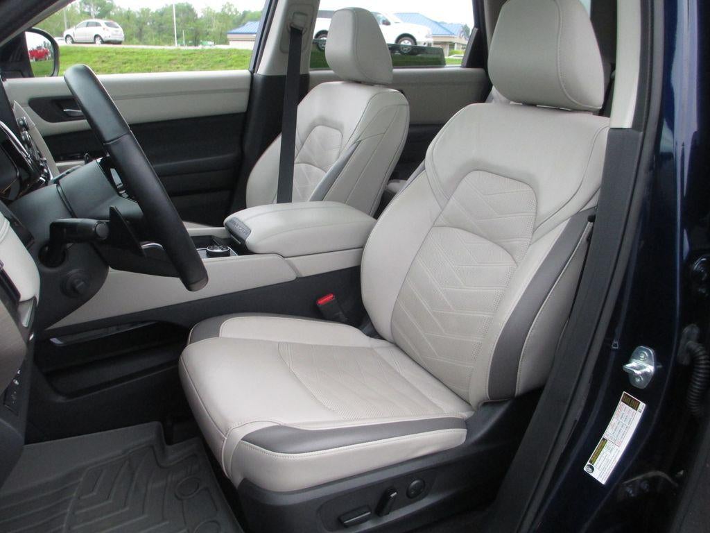 2022 Nissan Pathfinder Platinum 4WD